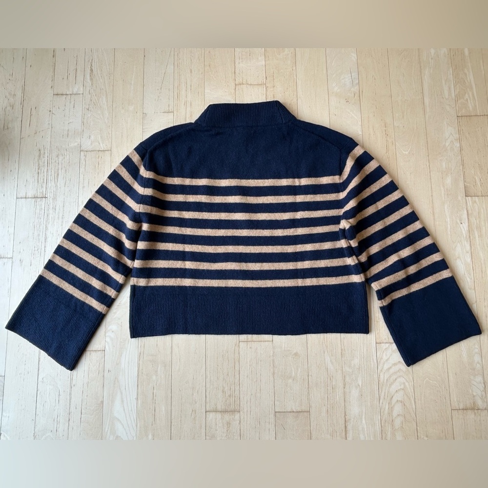J. Crew Women’s Chunky Crewneck Sweater in Supersoft Yarn Navy/Camel Large NWT - Picture 6 of 16